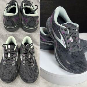 Brooks Women's Black and Gray Athletic Shoes